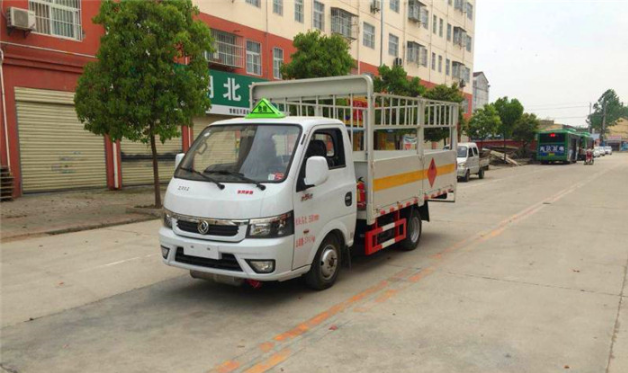 東風(fēng)途逸3米2(藍(lán)牌)氣瓶車